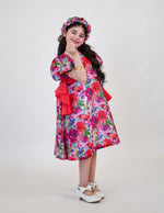 Load image into Gallery viewer, Camilia
