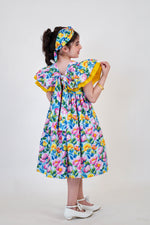 Load image into Gallery viewer, Daisy
